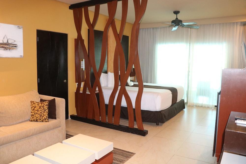 Generations Riviera Maya Family Resort Catamaran, Water Park & More Inclusive Puerto Morelos Εξωτερικό φωτογραφία